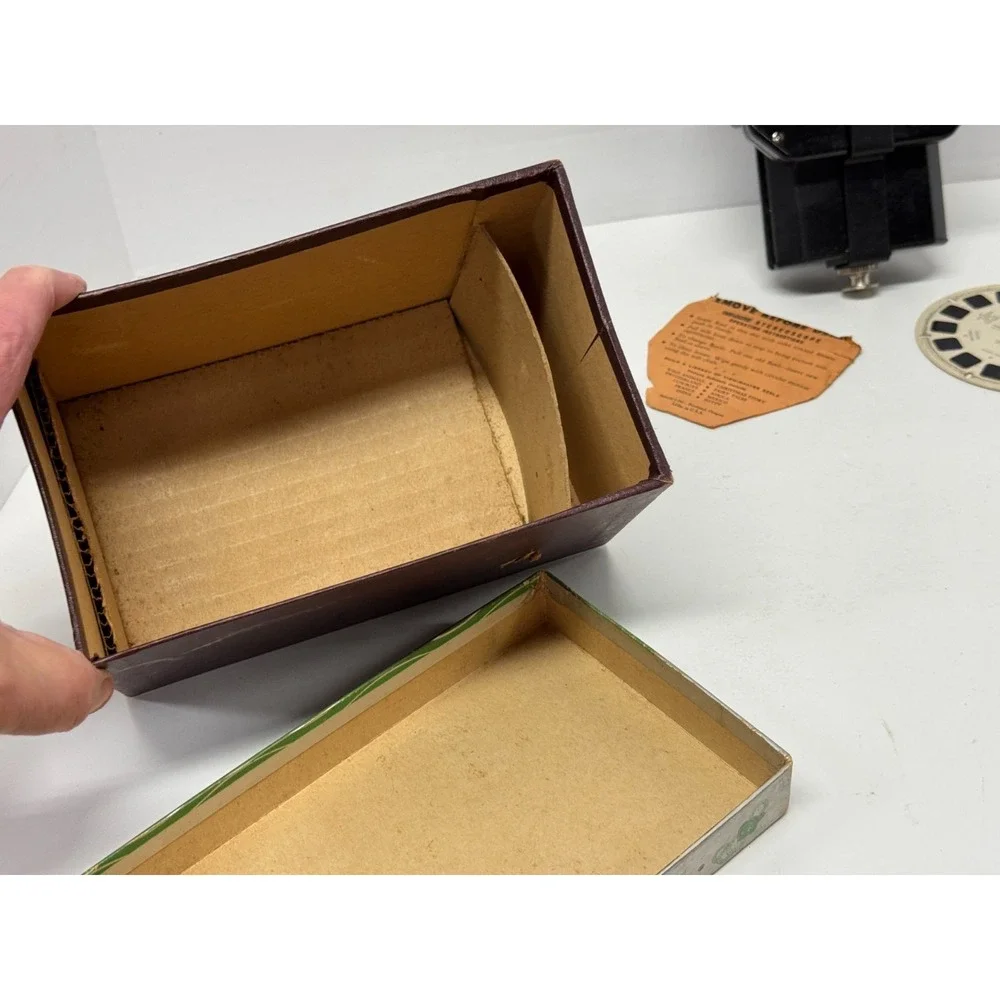 Vintage Sawyer's View-Master Stereoscope 3D Viewer w/ Box & Light Kit